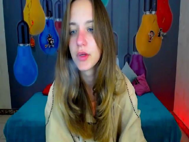 Live sex webcam photo for Tessa_Hot #270909776