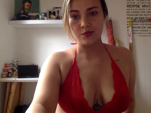 Live sex webcam photo for Alicenicolle #270908231