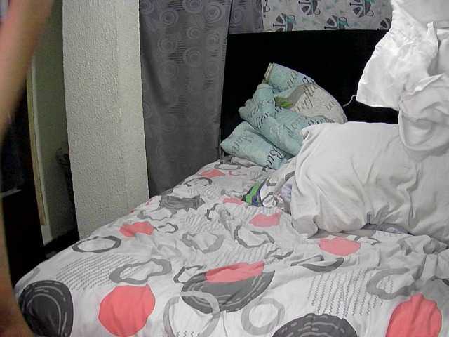 Live sex webcam photo for scarlett-rs #270900397