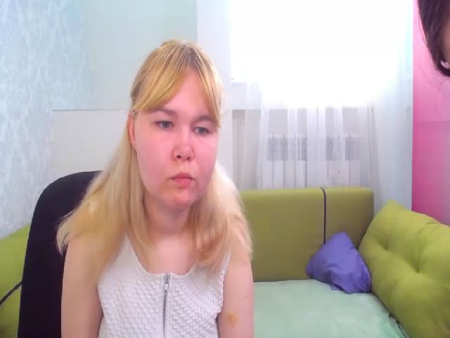 Live sex webcam photo for Helen_Swon #270899688