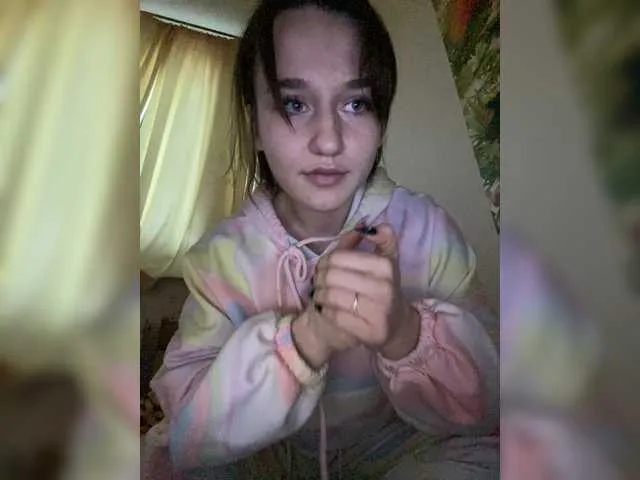 Live sex webcam photo for Mmm-h #270907472