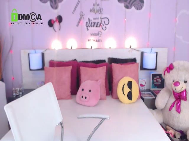 Live sex webcam photo for fyorela #270910813