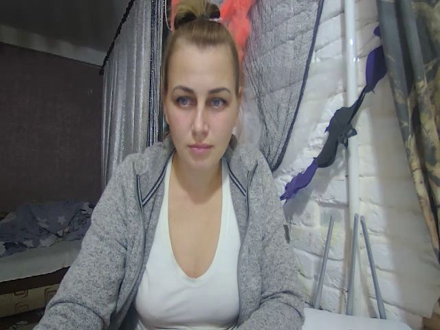 Live sex webcam photo for Liagray #270908750