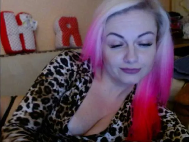 Live sex webcam photo for melek-7250 #270911602