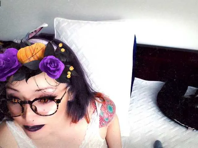 Live sex webcam photo for pink2019 #270925398