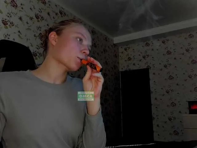 Live sex webcam photo for Kura- #270919570