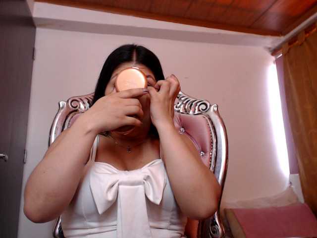 Live sex webcam photo for holly20a #287994971