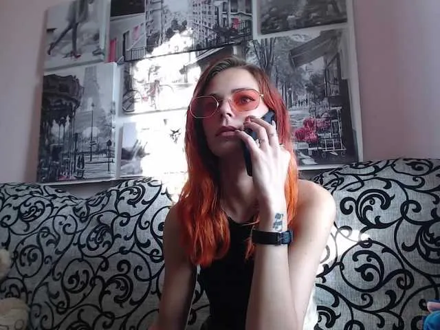 Live sex webcam photo for Ereskigal333 #270919609