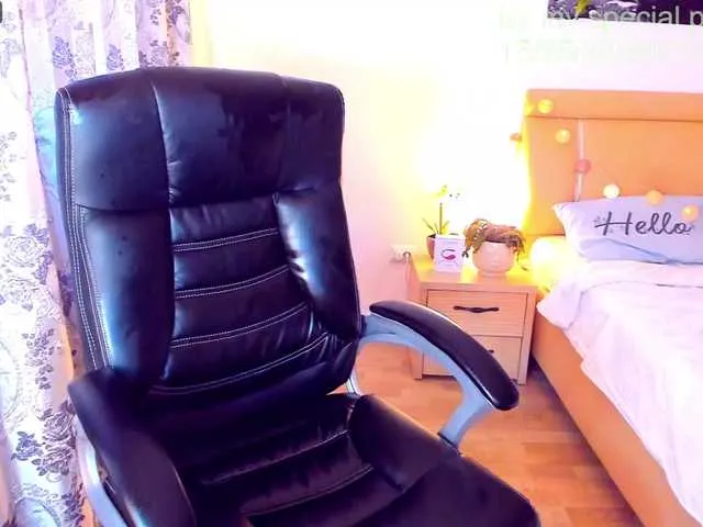 Live sex webcam photo for elinaxxx #270919850