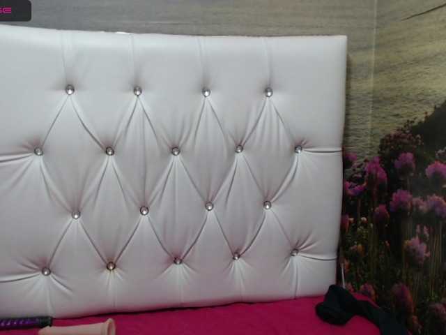 Live sex webcam photo for AdeleMilf #288007781