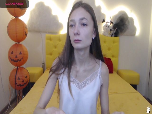 Live sex webcam photo for VikkiDaily #270917176