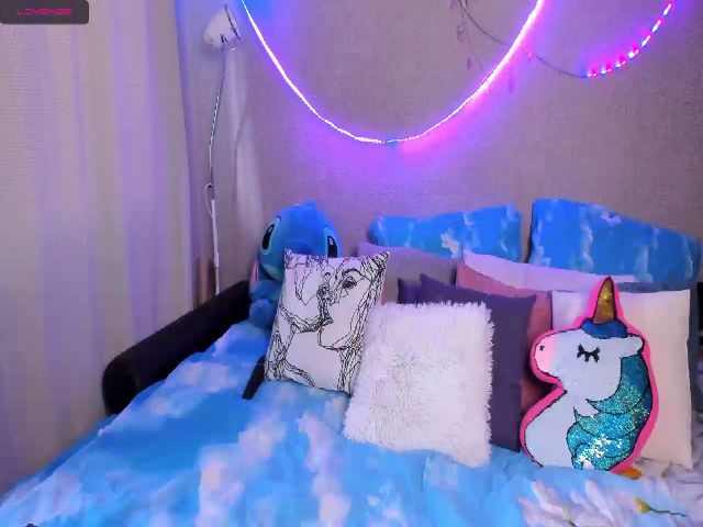 Live sex webcam photo for AiryHiss #270917782