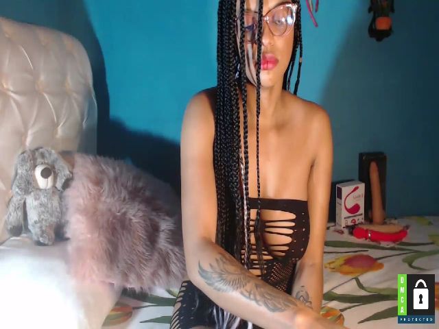 Live sex webcam photo for Lunaoscura #270914385
