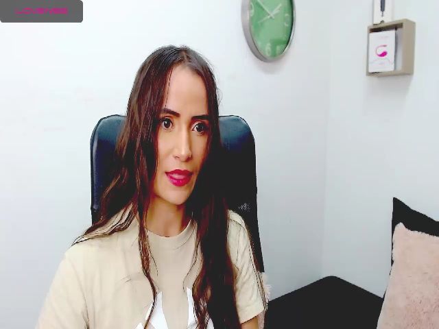 Live sex webcam photo for Avaa22_ #270928034