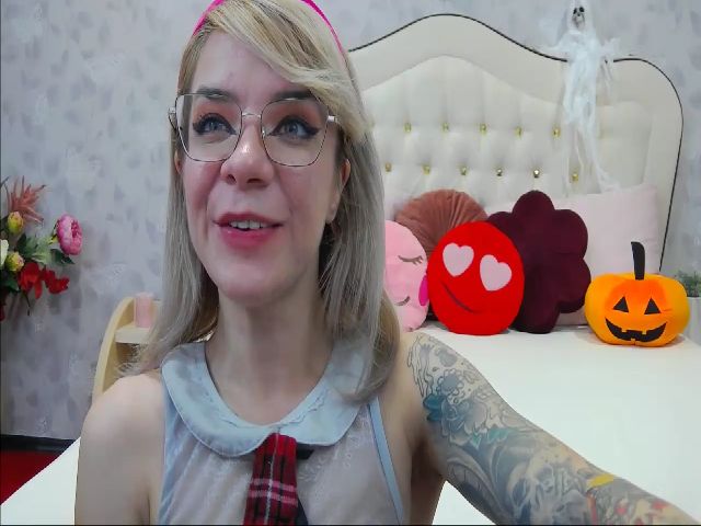 Live sex webcam photo for Misha_Diamond #270917594
