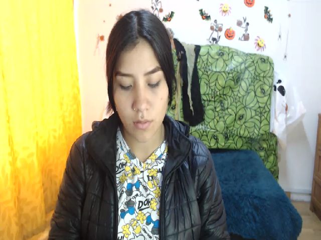 Live sex webcam photo for Emmaafox #270920878