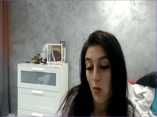 Live sex webcam photo for KendallDark #270917484