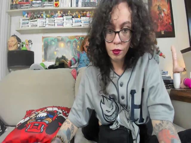 Live sex webcam photo for GirlGamer #270912845