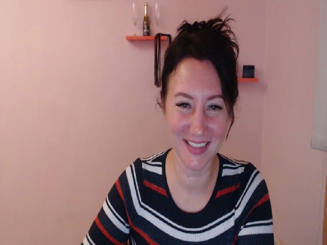 Live sex webcam photo for LexiFox_ #270926103