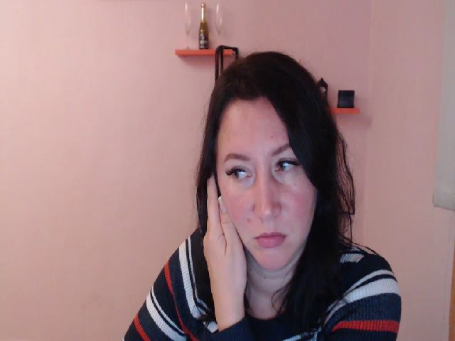 Live sex webcam photo for LexiFox_ #270926649