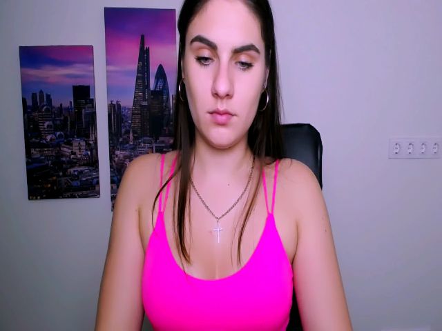 Live sex webcam photo for MollyKiss_ #270922757