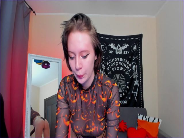 Live sex webcam photo for April_bb #270927458