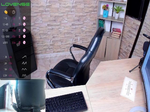 Live sex webcam photo for Bridget_love #270922609