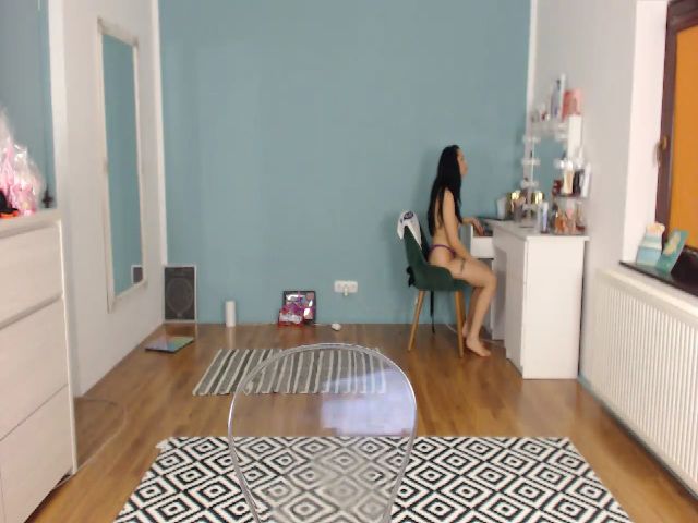 Live sex webcam photo for Conny___ #270913529