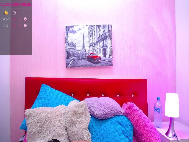 Live sex webcam photo for PennyoMelons #270921458