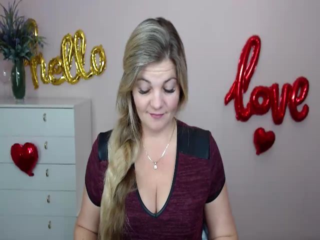 Live sex webcam photo for Next_ToMe #270927530
