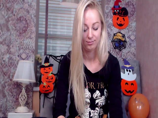 Live sex webcam photo for Anntje #270921562