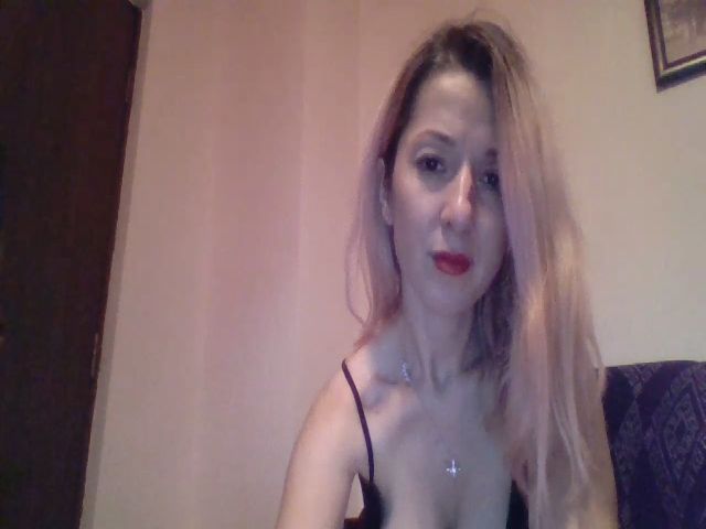 Live sex webcam photo for Cindydream #270922145