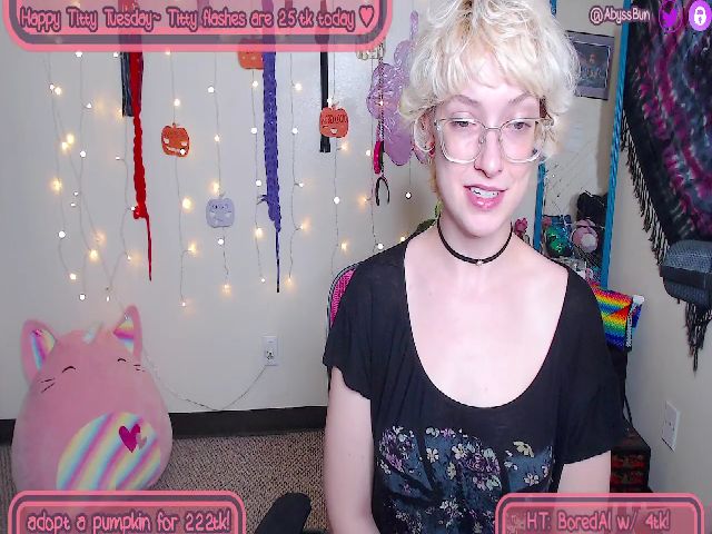 Live sex webcam photo for AbyssBun #270927602
