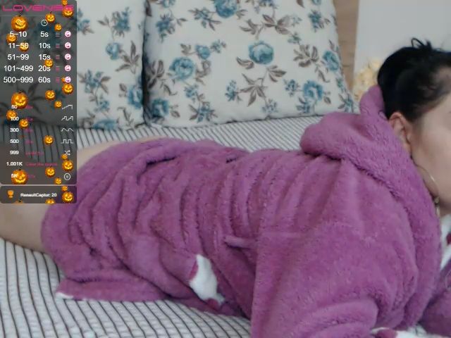 Live sex webcam photo for Orgasm_Me #270918688