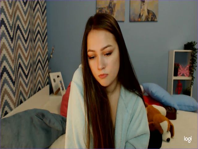 Live sex webcam photo for EvaSweetKiss #270915341