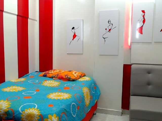 Live sex webcam photo for JaneKnox #270920591