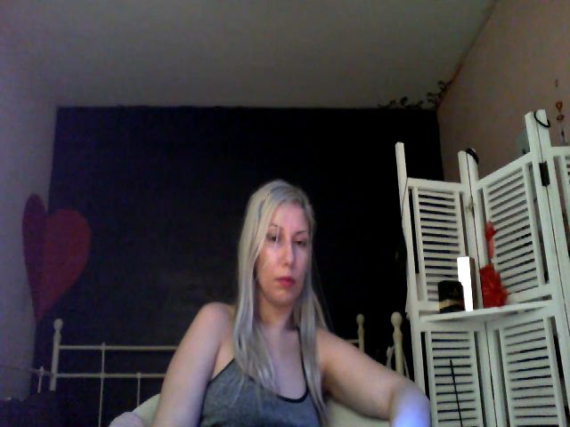 Live sex webcam photo for Marvel33 #270913840