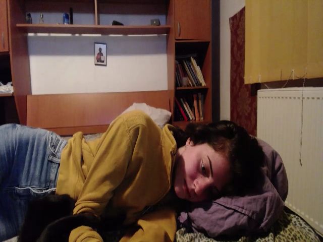 Live sex webcam photo for PetiteAntonia #270923715