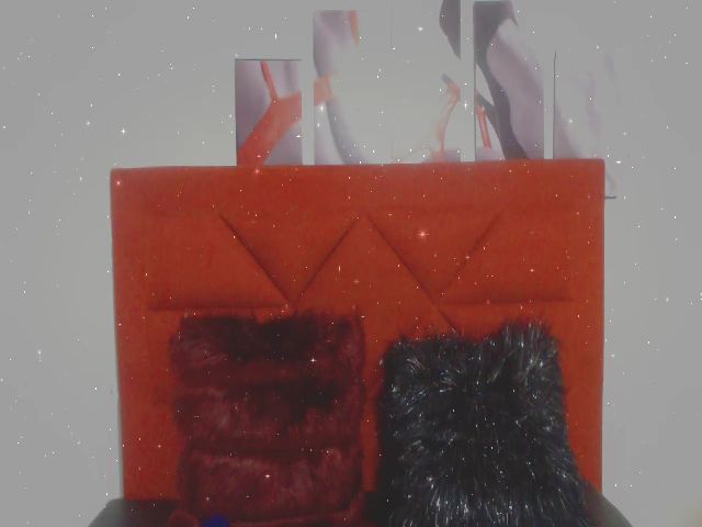 Live sex webcam photo for Emma_18x #270928900