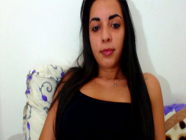 Live sex webcam photo for Riri_9292 #270923705