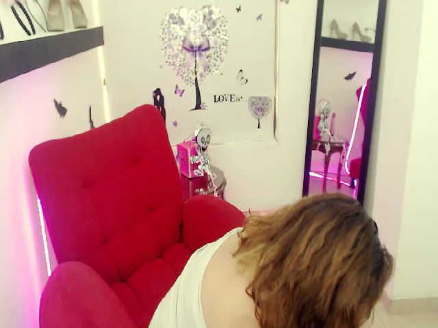 Live sex webcam photo for Alice_cruz_ #270926905