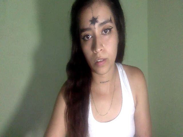 Live sex webcam photo for tinquerbell69 #270928952