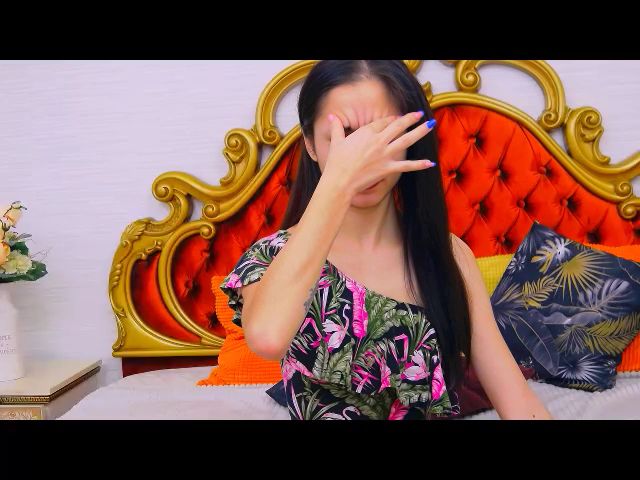 Live sex webcam photo for CarolinaMiss #270914830