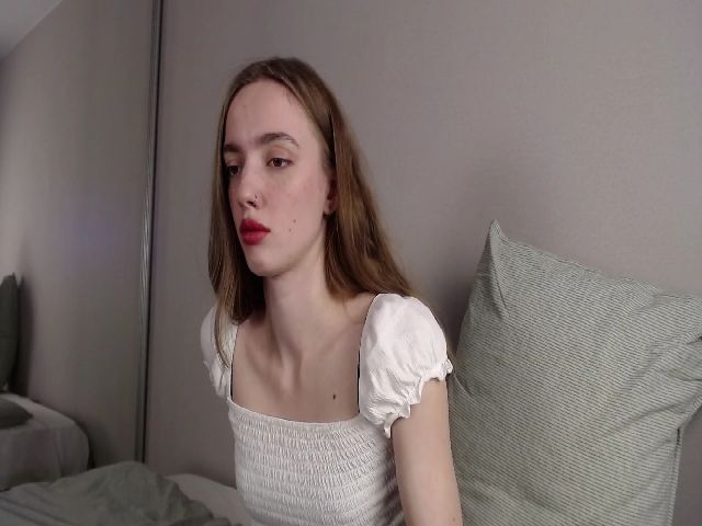 Live sex webcam photo for Weeissy #287891643