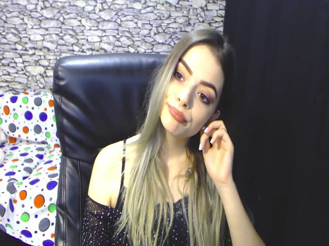 Live sex webcam photo for Kailyn_moen #270926023