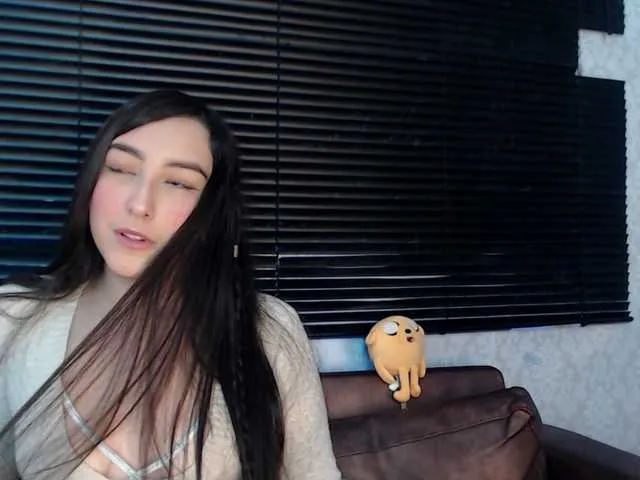 Live sex webcam photo for XimenaCollin #270912335