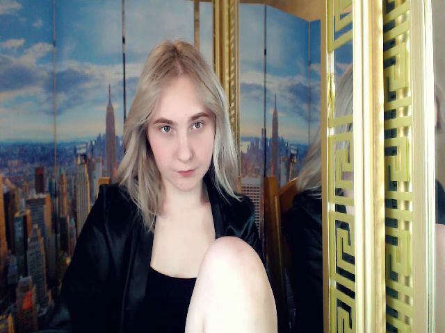 Live sex webcam photo for HannaLismont #270913177