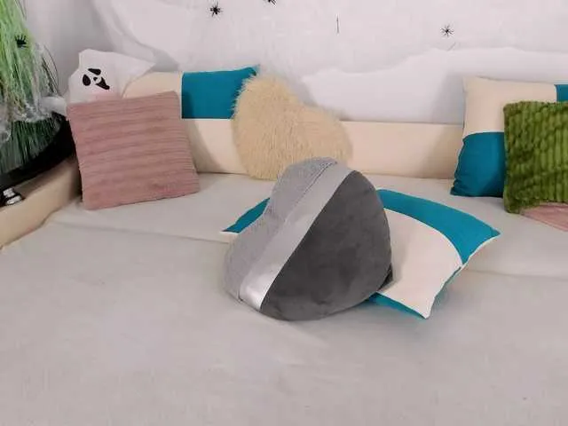 Live sex webcam photo for XxAlexaxX #270934867