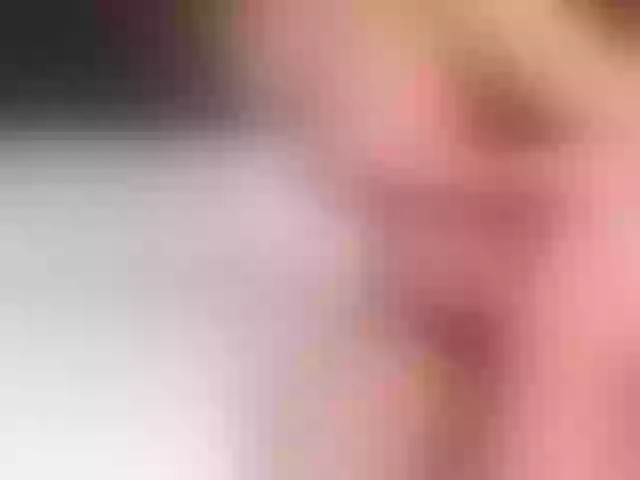 Live sex webcam photo for SarahSahara2 #270930113