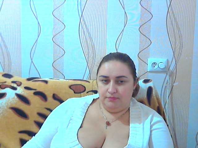 Live sex webcam photo for CandyHoney #270939103